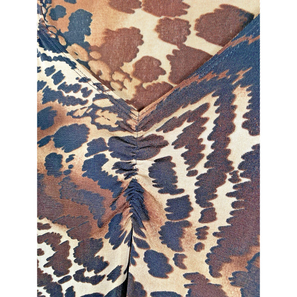 Chicos Travelers Size 1 / Medium Top Animal Print Y2K Cinched Knit Mob Wife - Picture 6 of 12